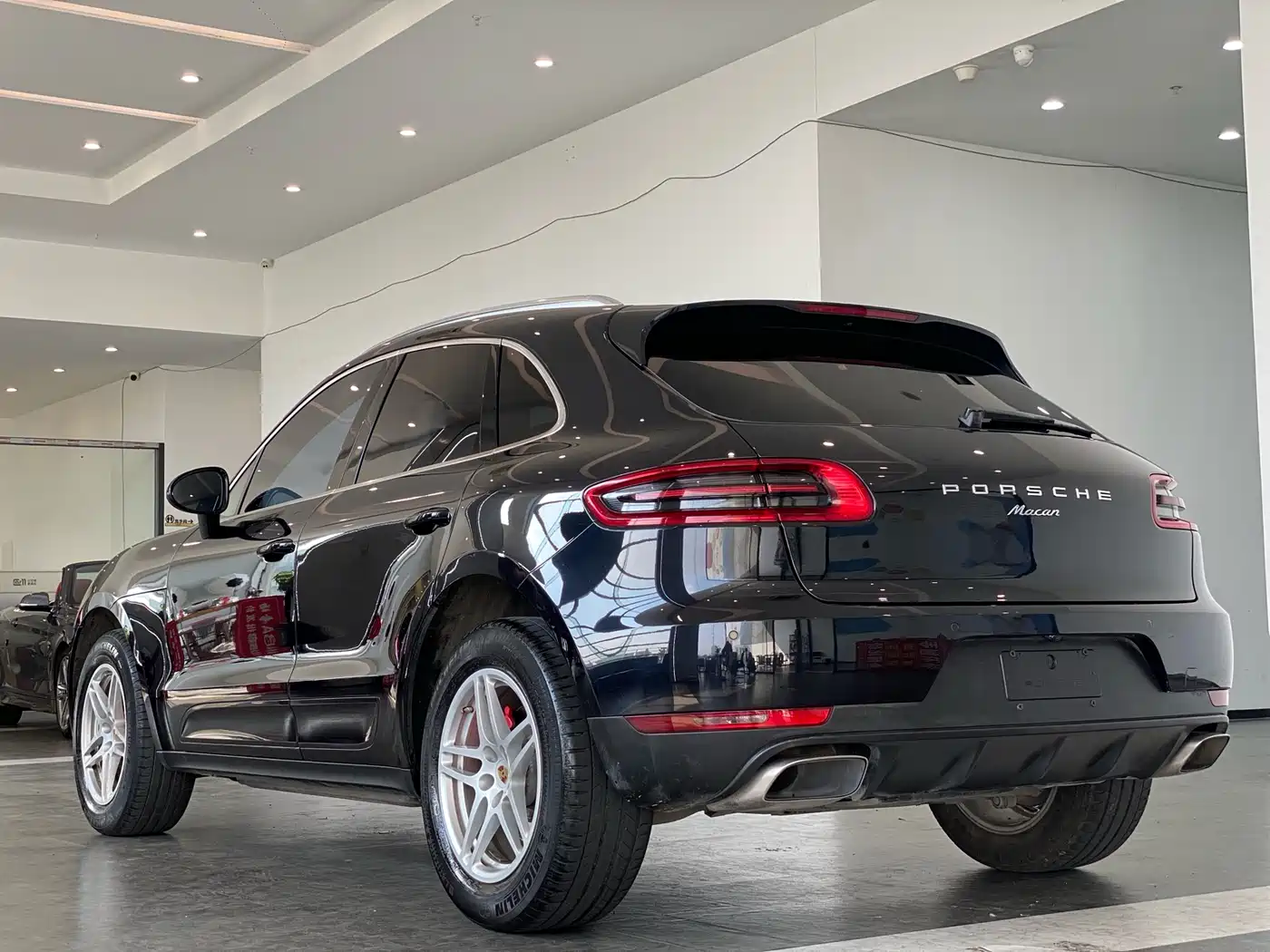 Porsche Macan 2017 Macan 2.0T фото 11