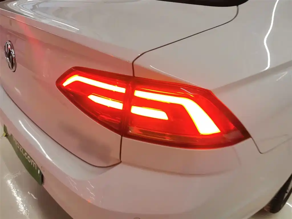 Volkswagen Lamando 2018 280TSI DSG Comfort Edition фото 8