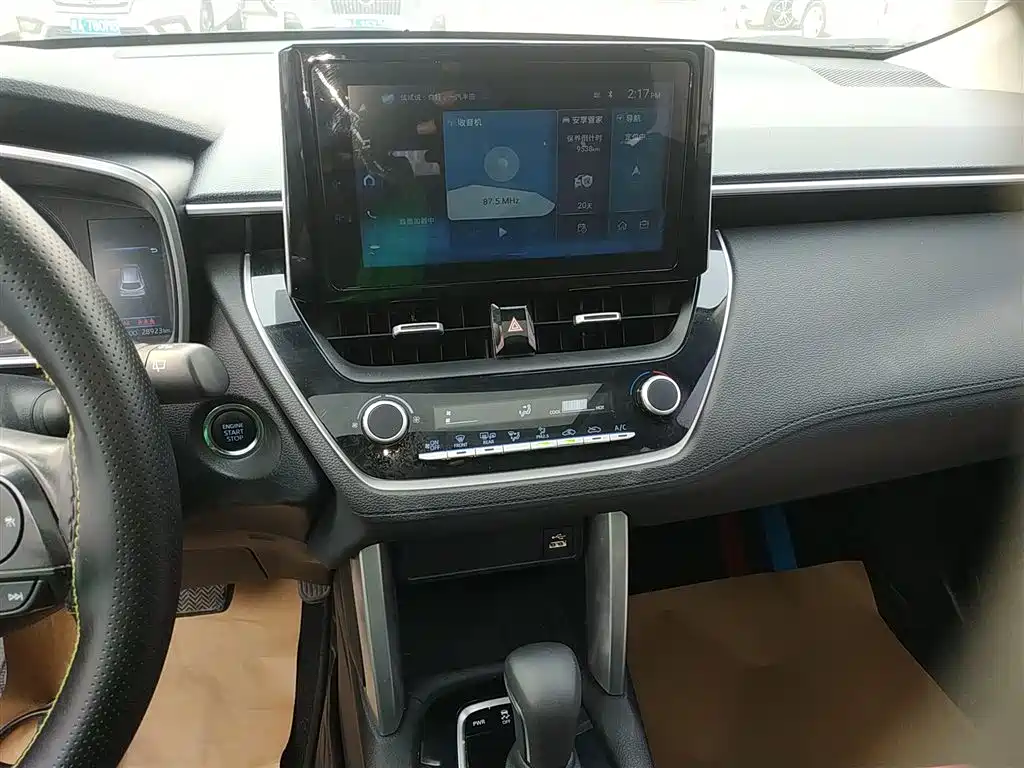 Toyota Corolla Cross 2022 2.0L Premium Edition фото 5