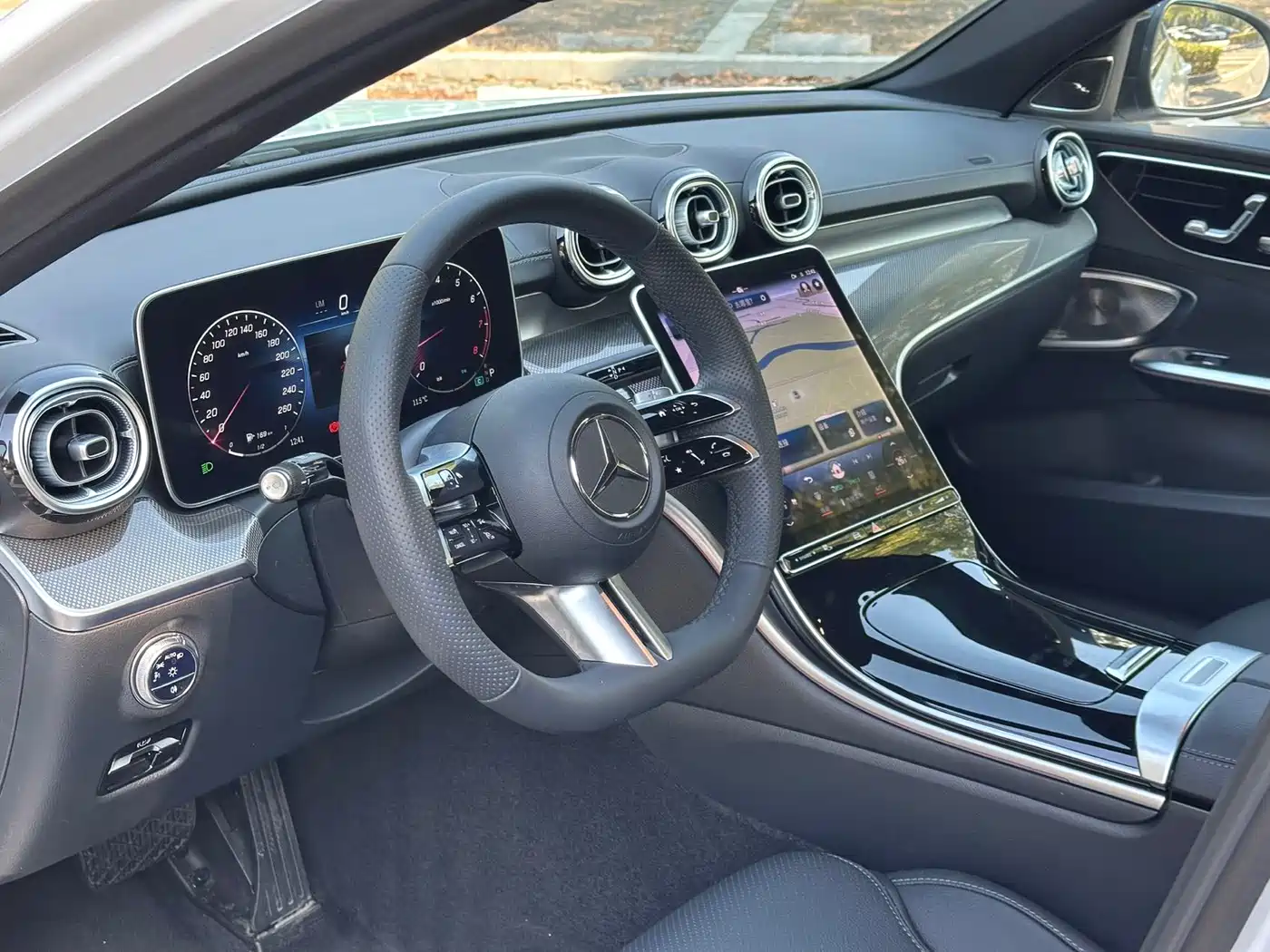 Mercedes-Benz C-Class 2024 Facelift C 260 L Moonlight Sport фото 4