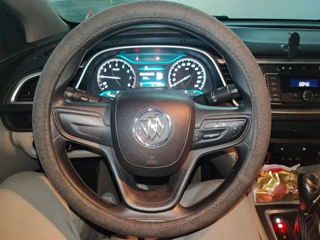 Buick Excelle 2015 15N Automatic Elite фото 3