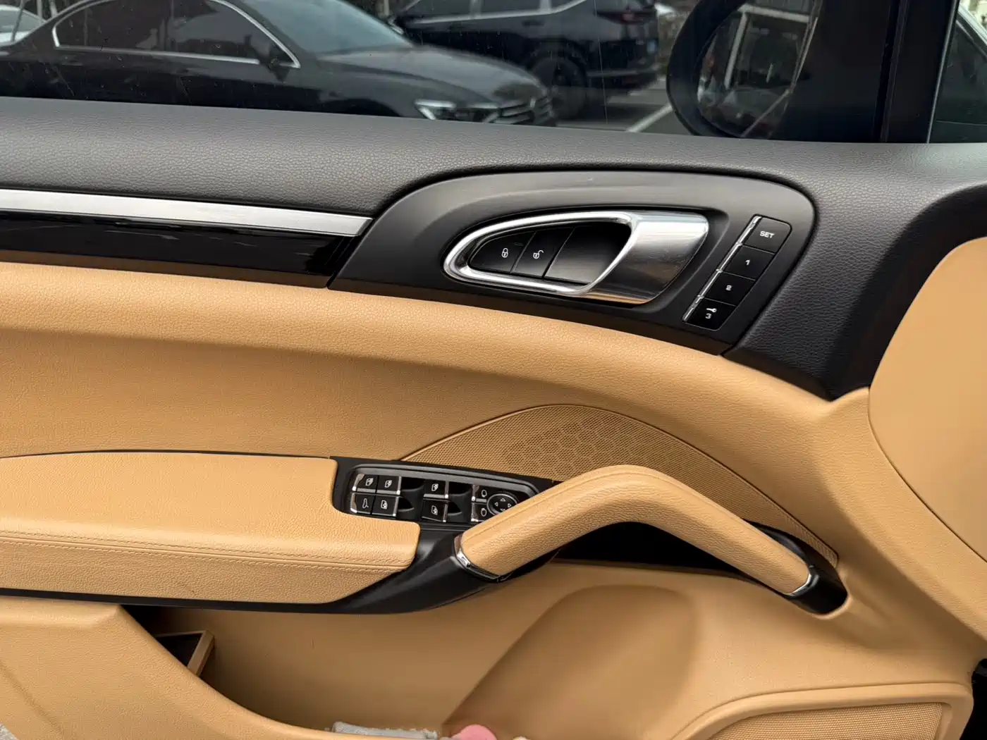 Porsche Cayenne 2011 Cayenne 3.0T фото 9