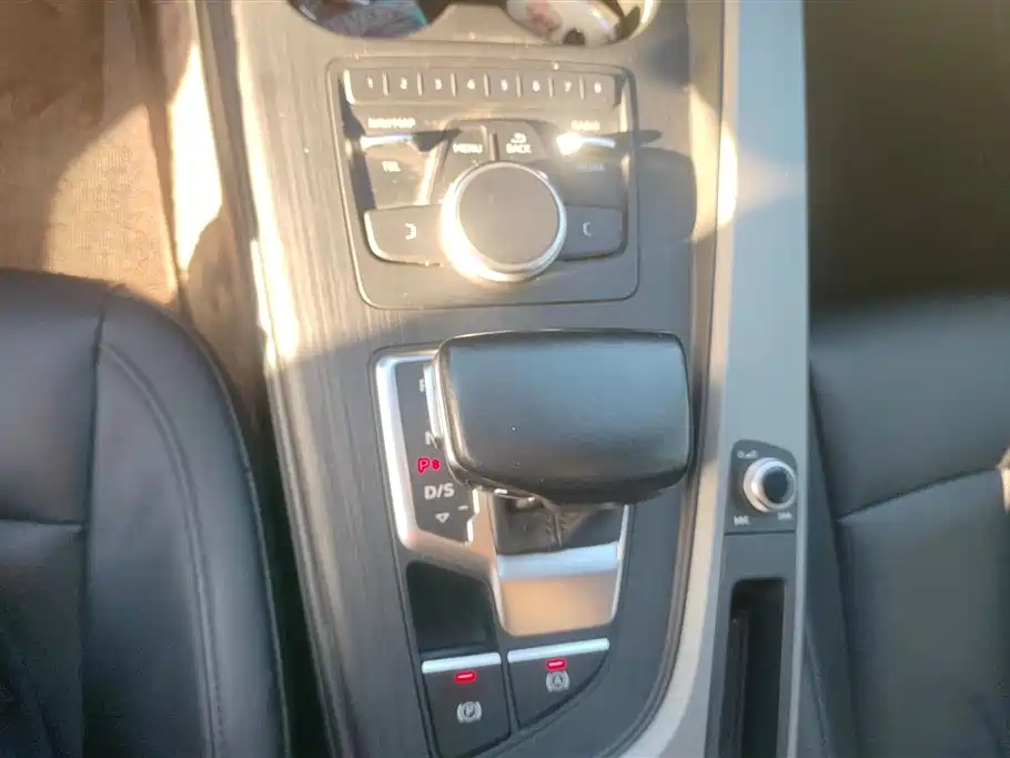 Audi A4L 2019 40 TFSI Progressive (China VI) фото 16
