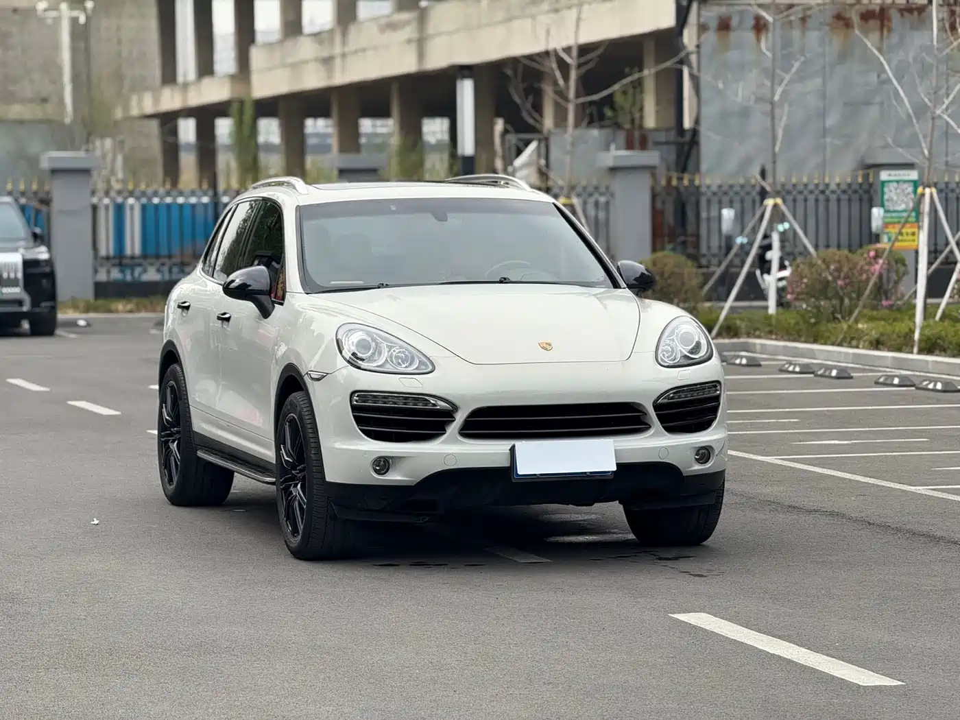 Porsche Cayenne 2011 Cayenne 3.0T фото 3