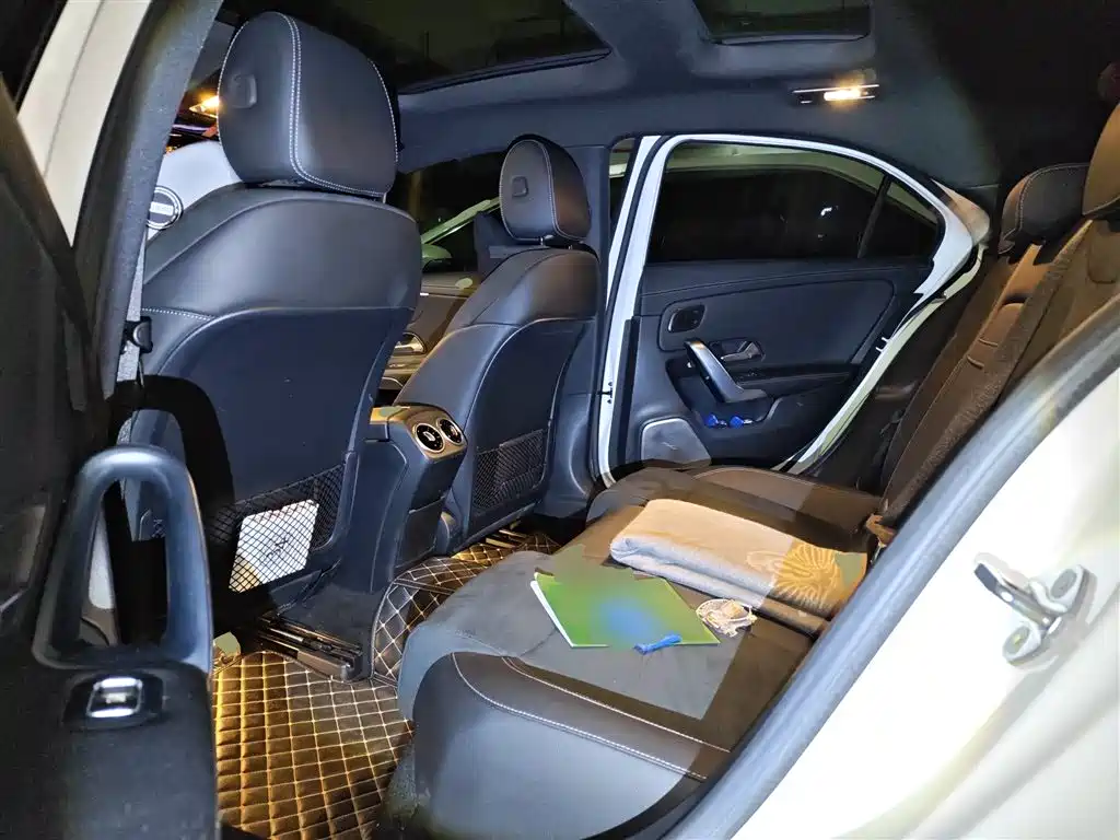 Mercedes-Benz A-Class 2020 A 200 L Sport Sedan фото 15