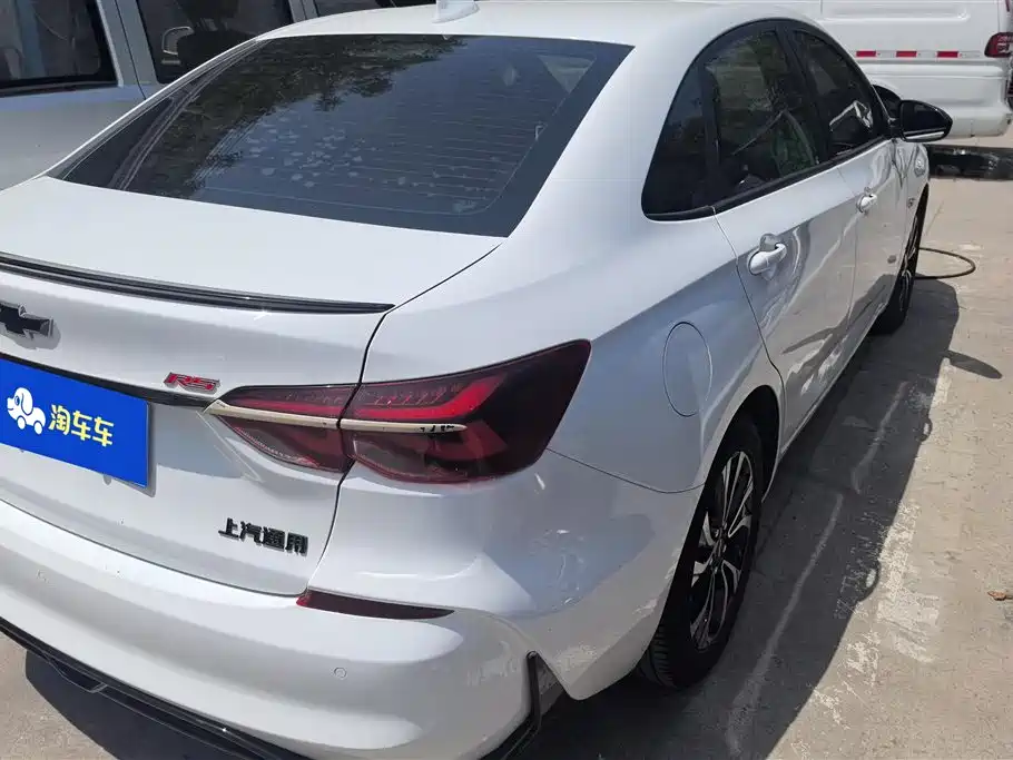 Chevrolet Monza 2019 RS 330T Auto Smooth Edition China VI фото 3