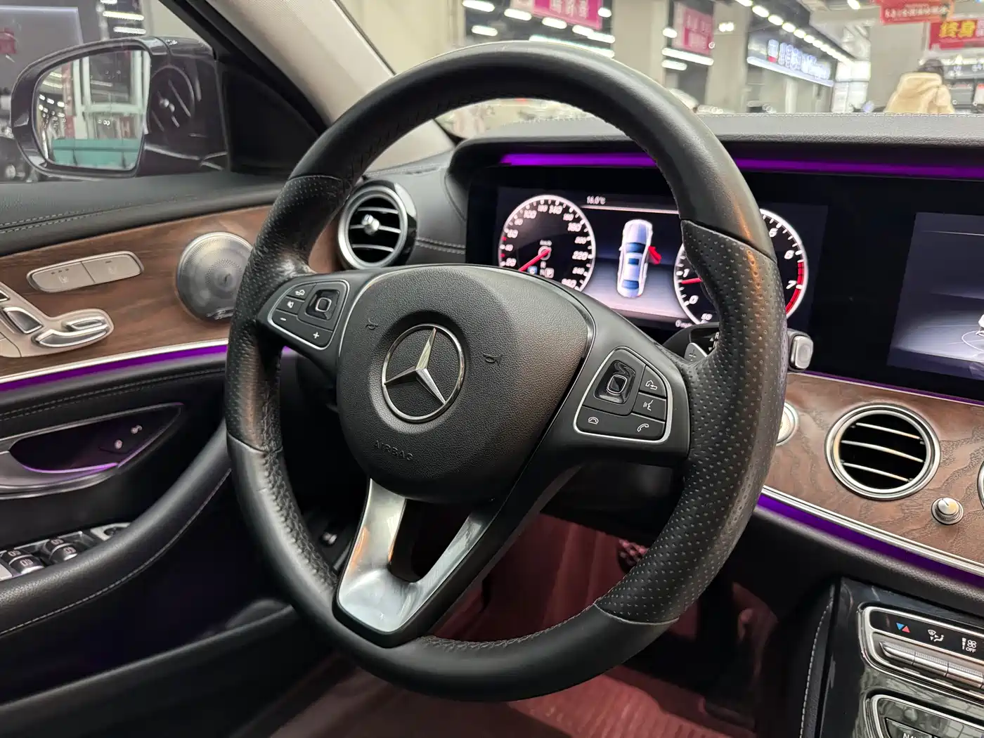 Mercedes-Benz E-Class 2016 E 300 L Luxury фото 6