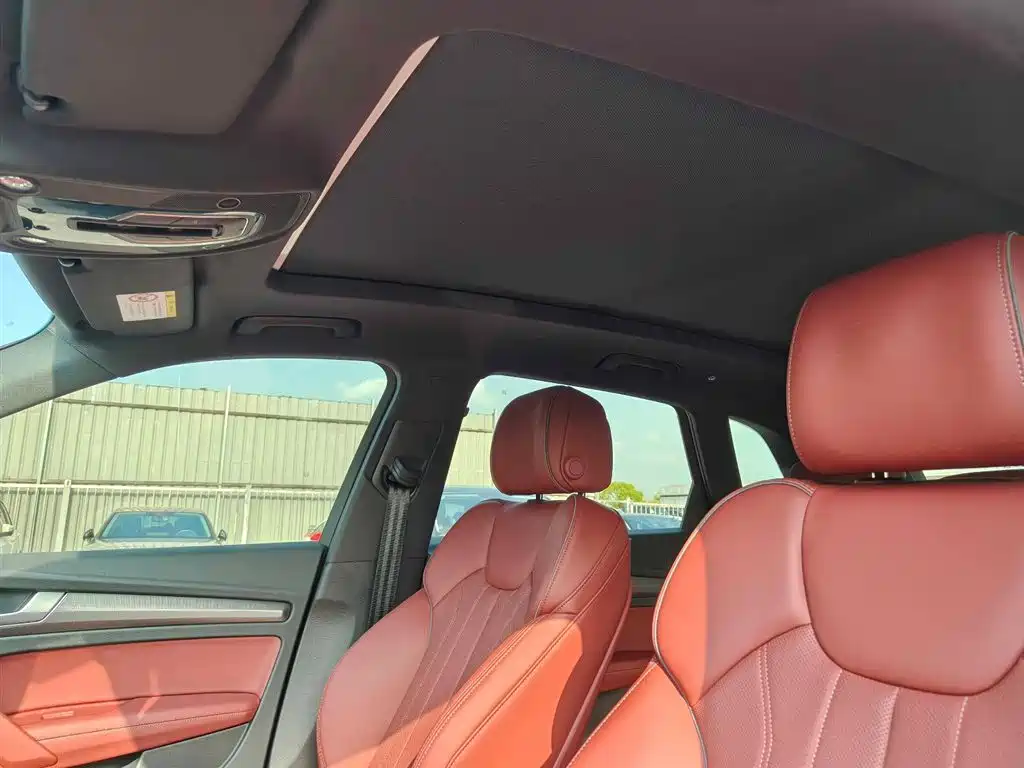 Audi Q5L 2025 40 TFSI Luxury Dynamic фото 13