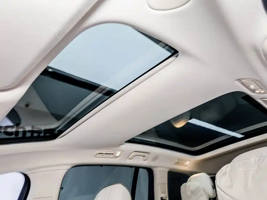Li Auto Li i8 2025 2025 Standard Edition