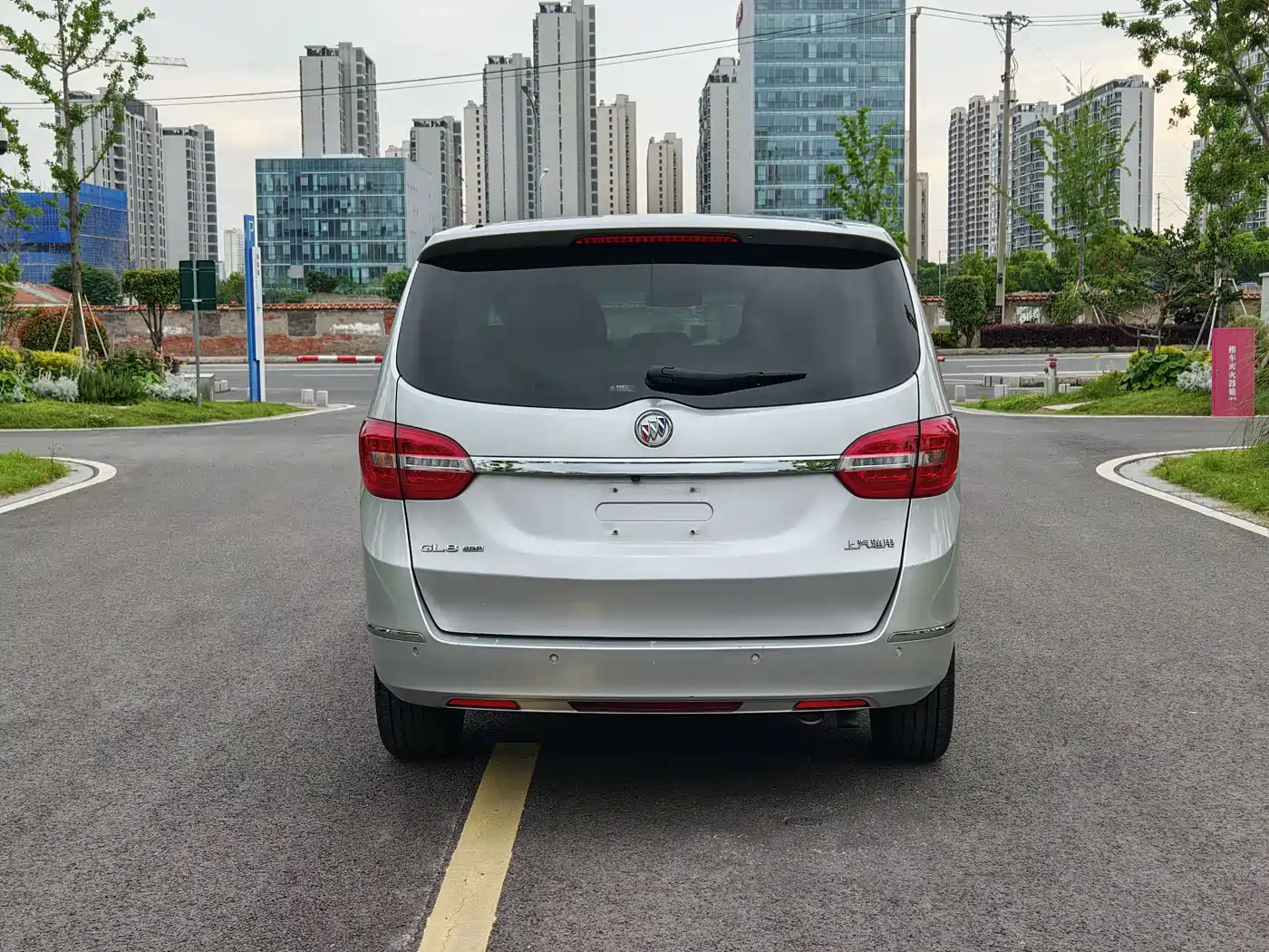 Buick GL8 2017 25S Premium Model China V фото 14