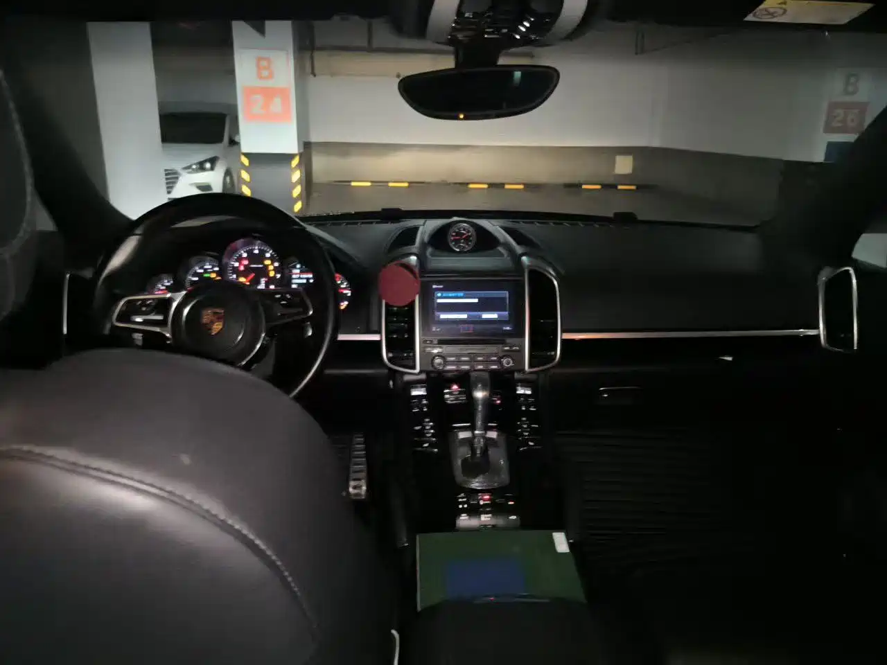 Фото 5 - Porsche Cayenne