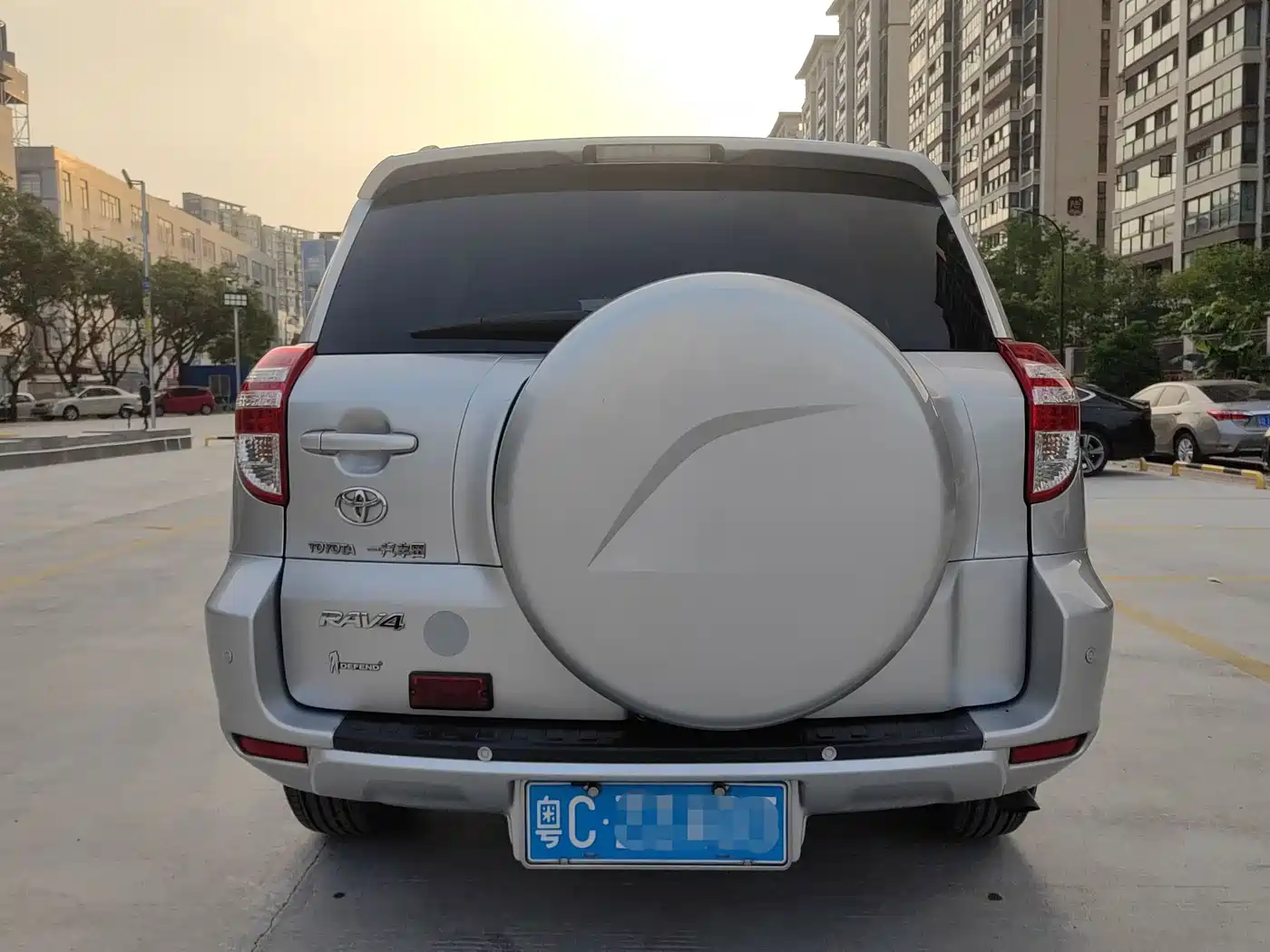 Toyota RAV4 Rongfang 2011 2.0L Automatic Classic Edition фото 11