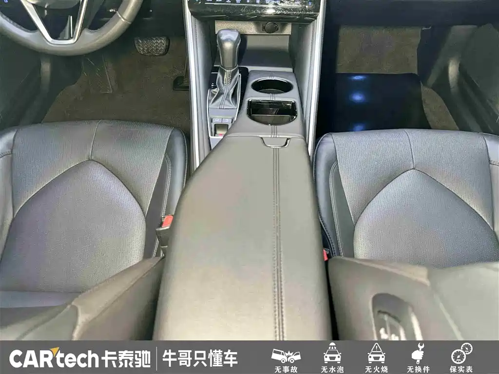 Toyota Avalon 2022 2.0L XLE Premium фото 20