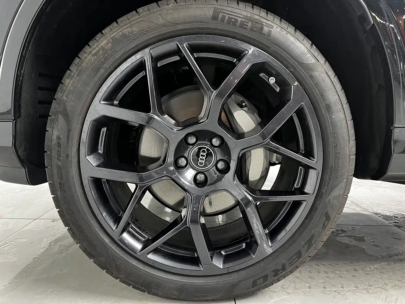 Audi Q7 2025 45 TFSI quattro S line Black Warrior фото 7