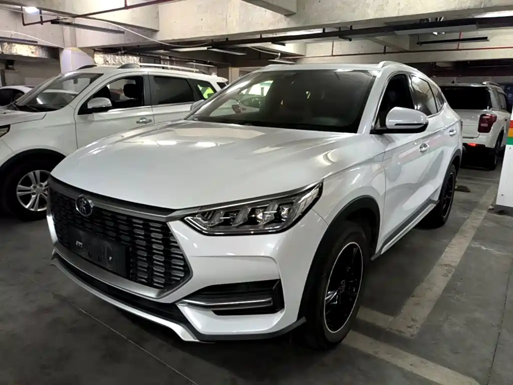 Фото 1 - BYD Song PLUS