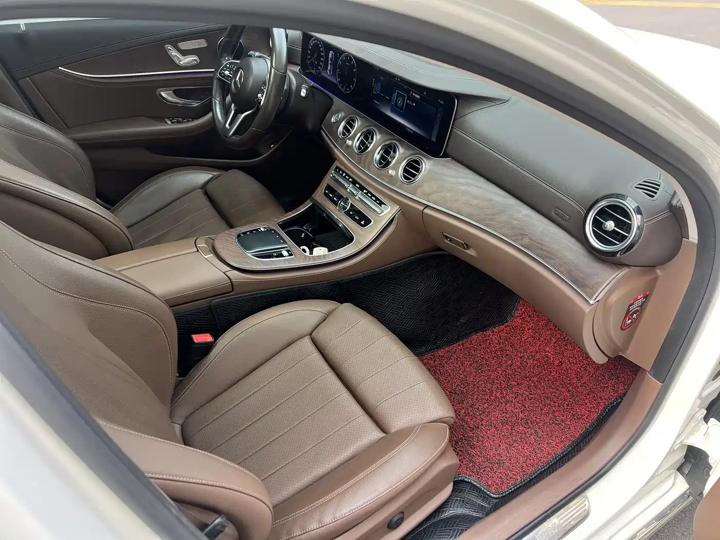 Mercedes-Benz E-Class 2019 E 260 L фото 10