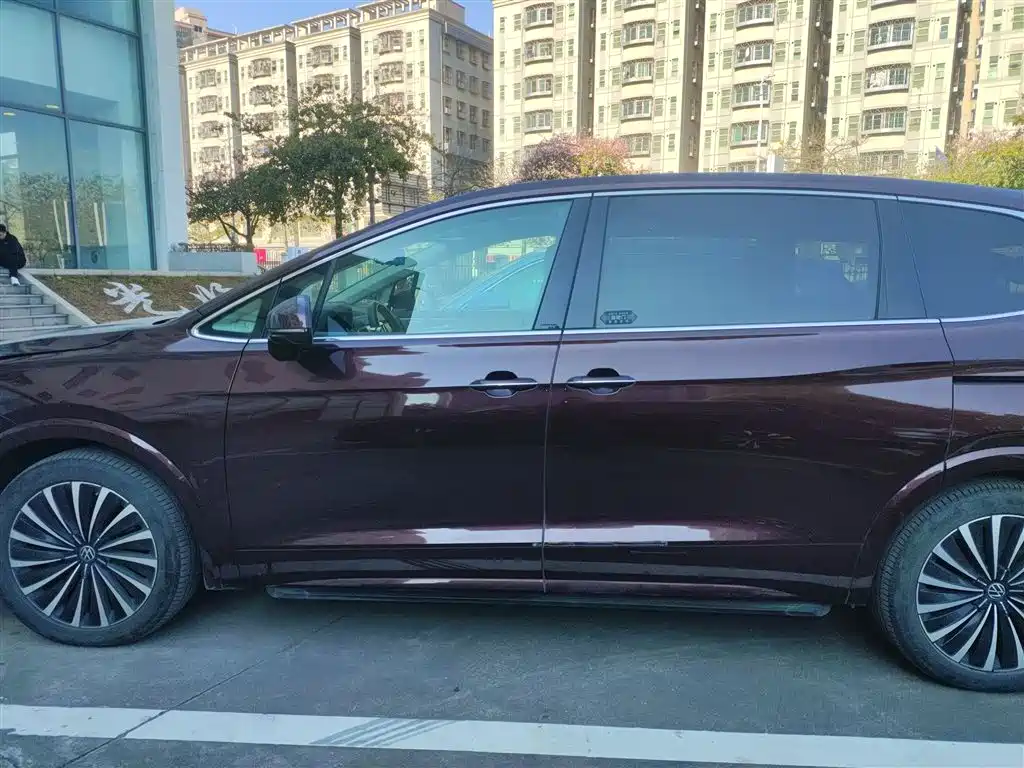 Volkswagen Viloran 2020 380TSI Premium фото 21