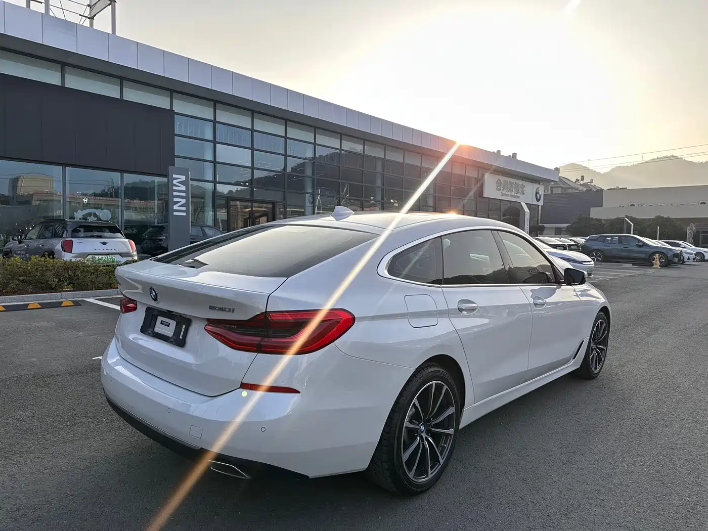 BMW 6 Series GT 2020 630i Luxury Design Package фото 12