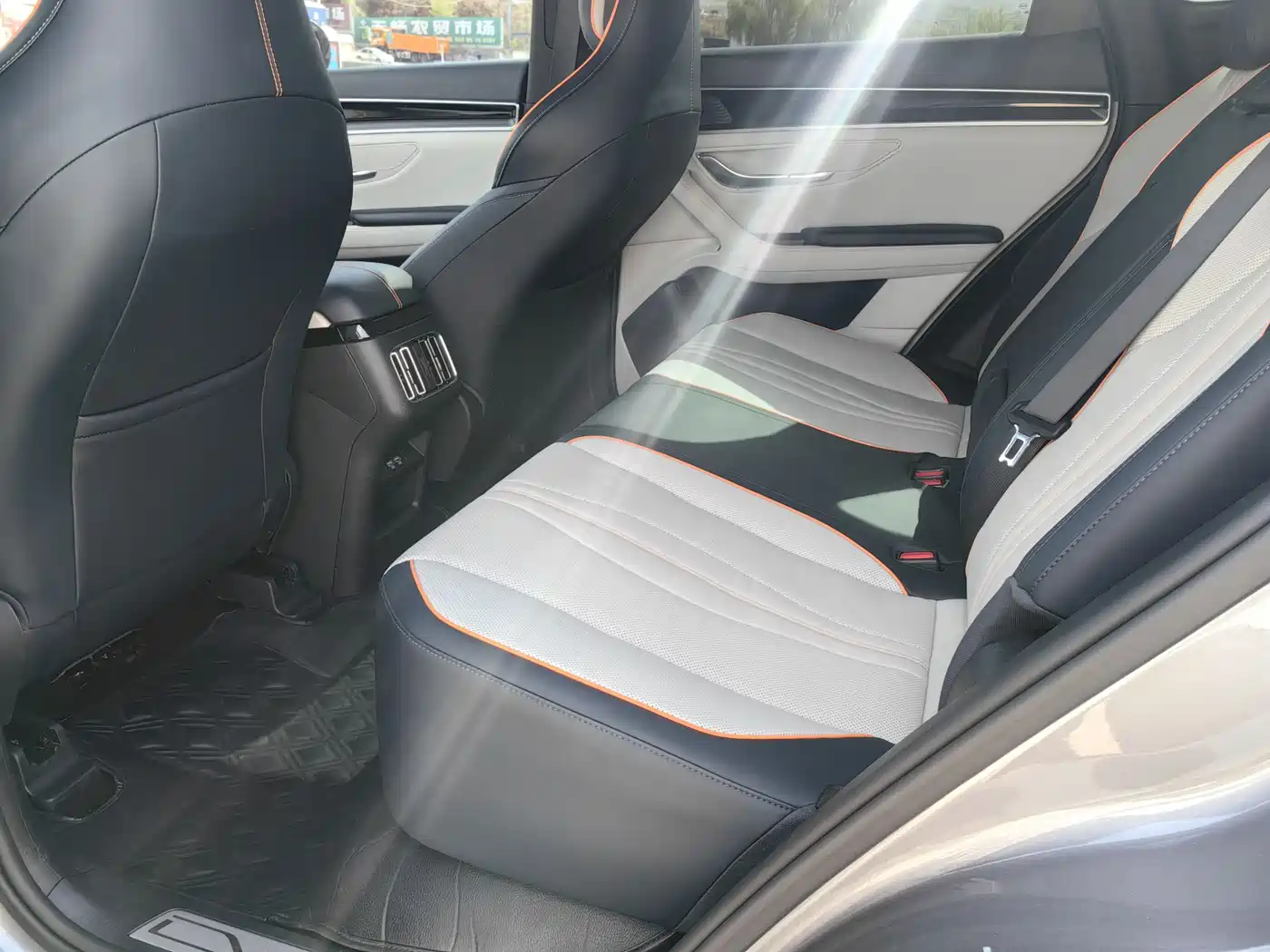 BYD Song PLUS PHEV 2021 DM-i 110KM Flagship PLUS фото 10