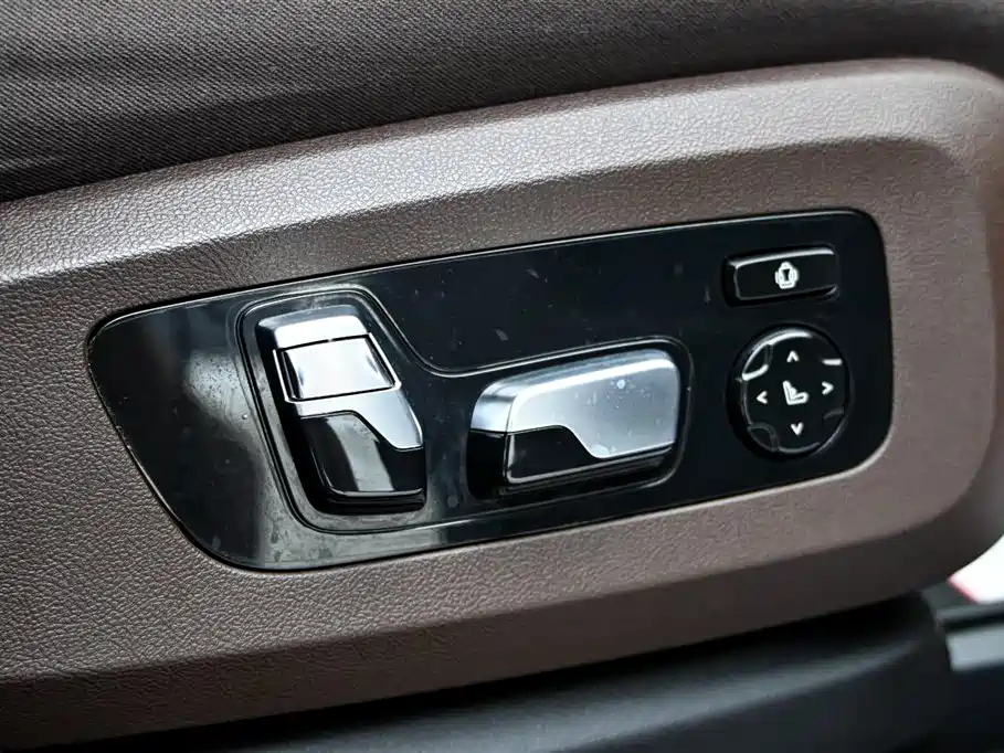 BMW X5 2022 Facelift xDrive 40Li M Sport Package фото 25