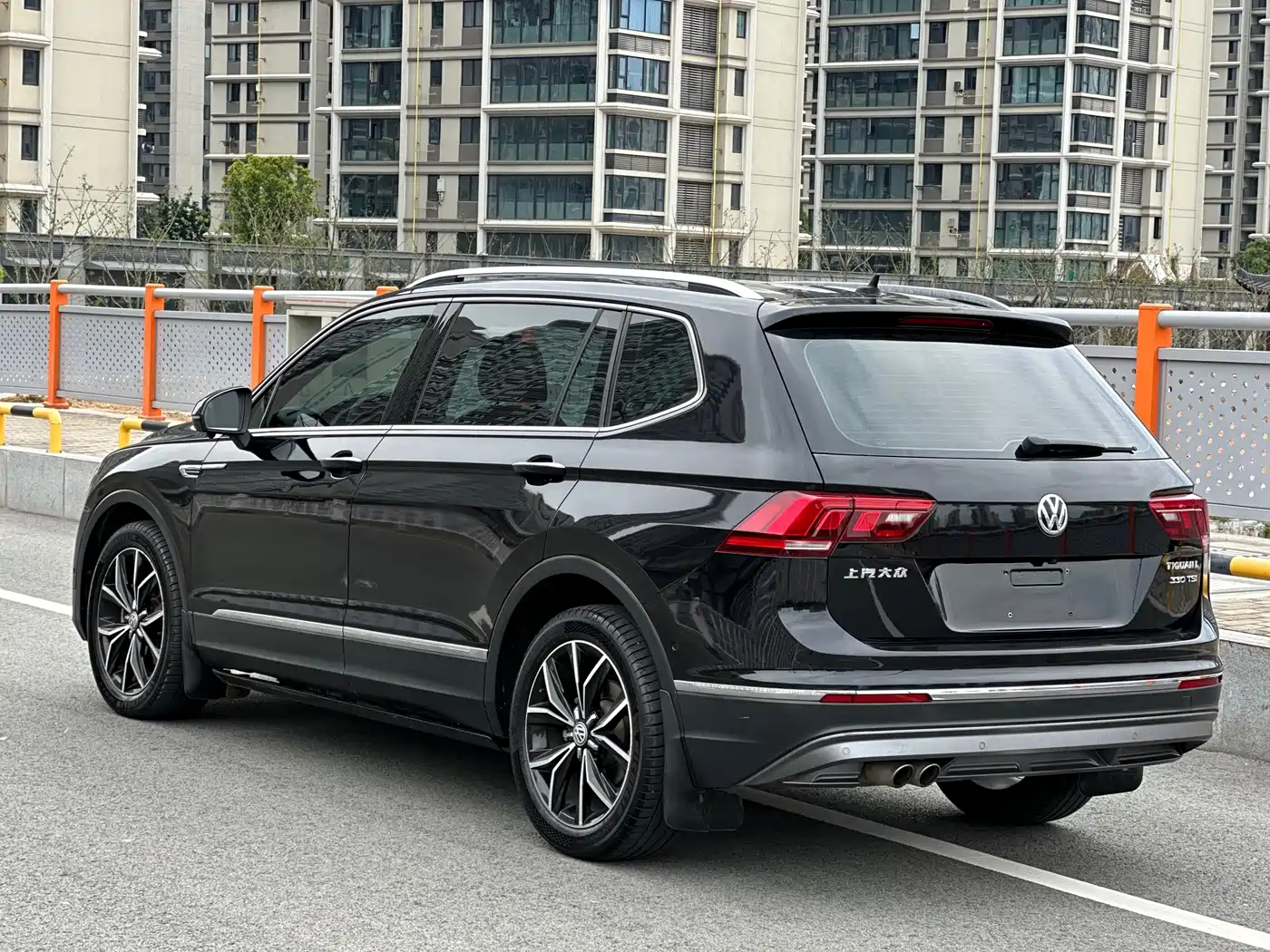 Volkswagen Tiguan L 2020 330TSI Auto 2WD Smart Luxury China VI фото 14