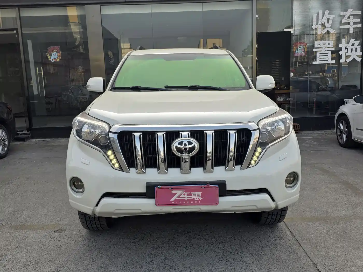 Toyota Prado (Import) фото 2