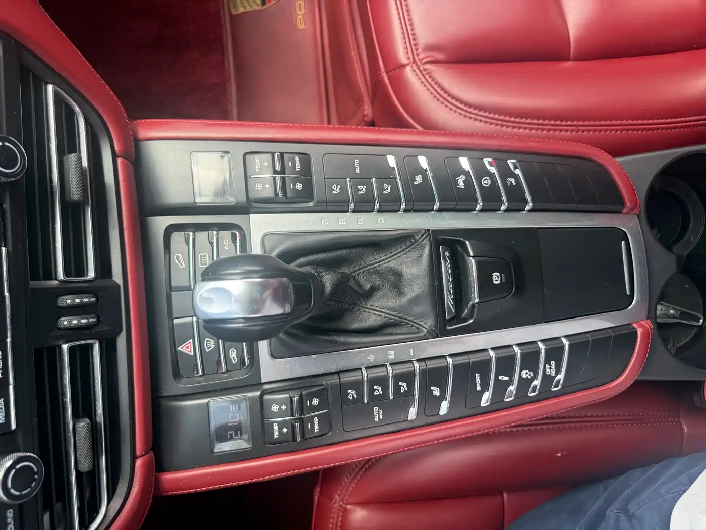 Porsche Macan 2018 Macan 2.0T фото 7