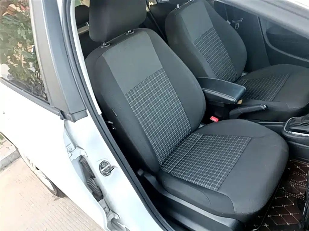 Volkswagen Polo 2018 1.5L Auto Comfort фото 25