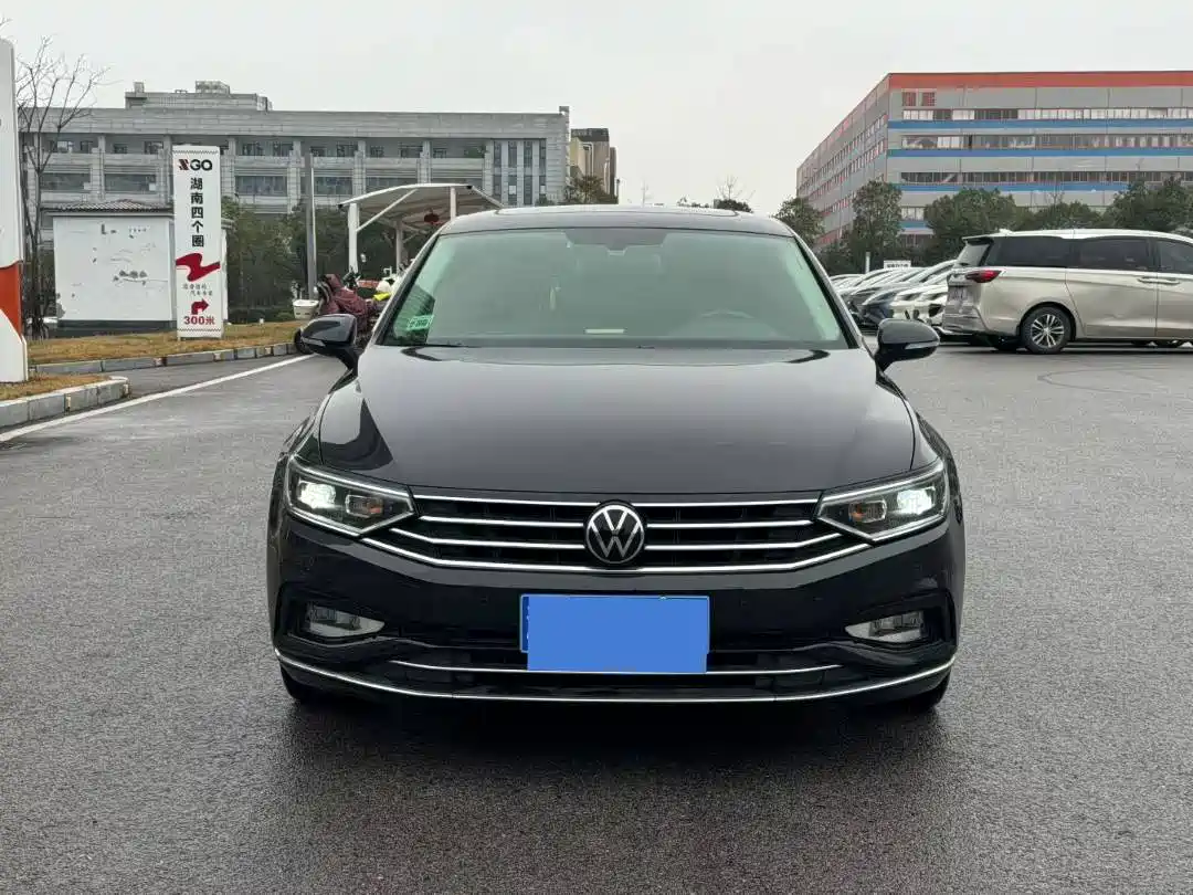 Volkswagen Magotan 2020 330TSI DSG Leading фото 2