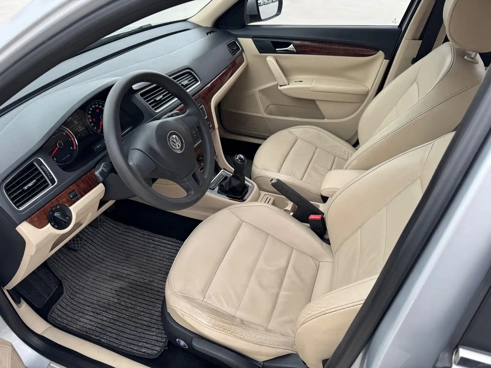 Photo 7 - Volkswagen Lavida