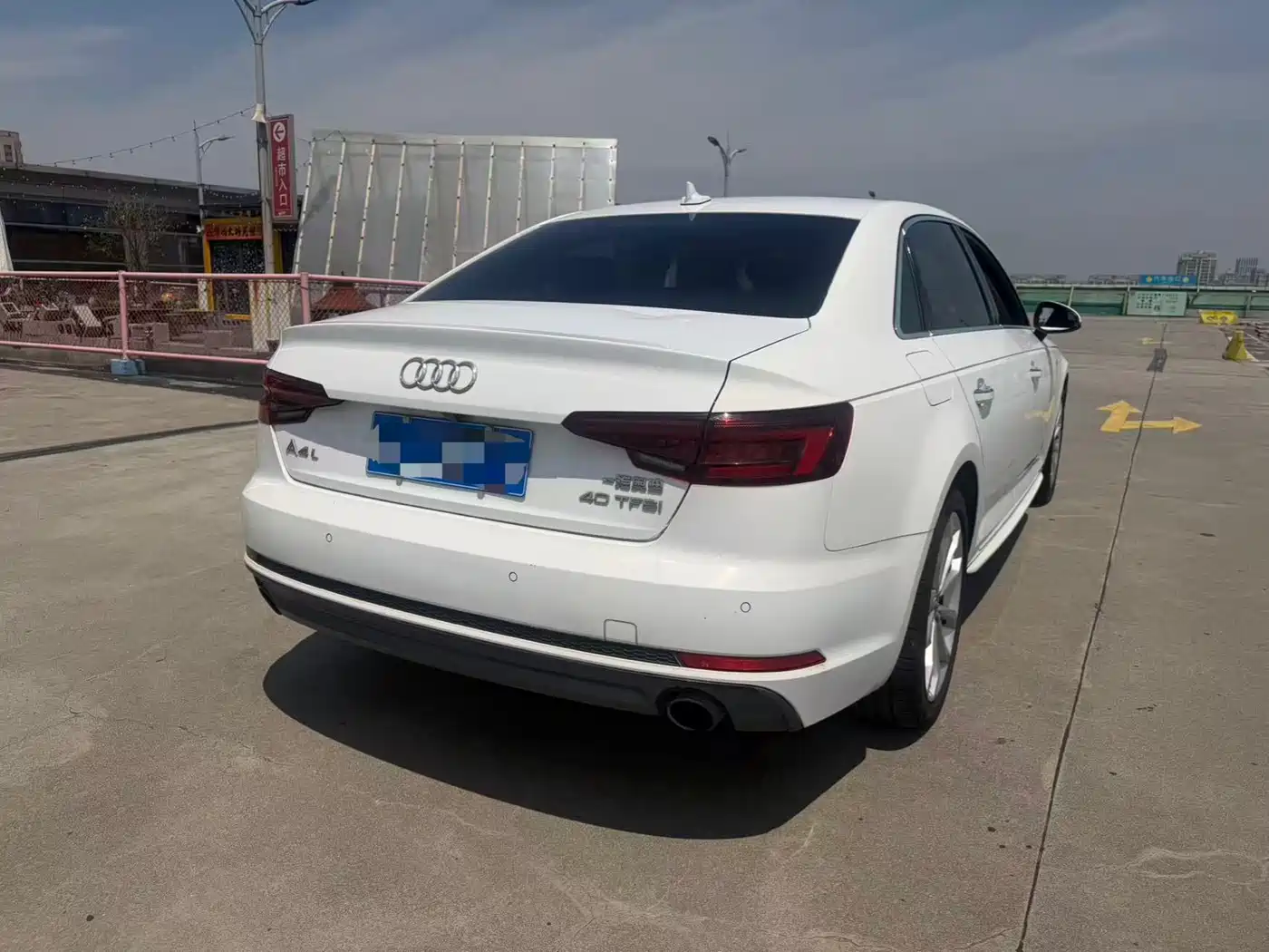 Audi A4L 2018 30th Anniversary 40 TFSI Fashion фото 4