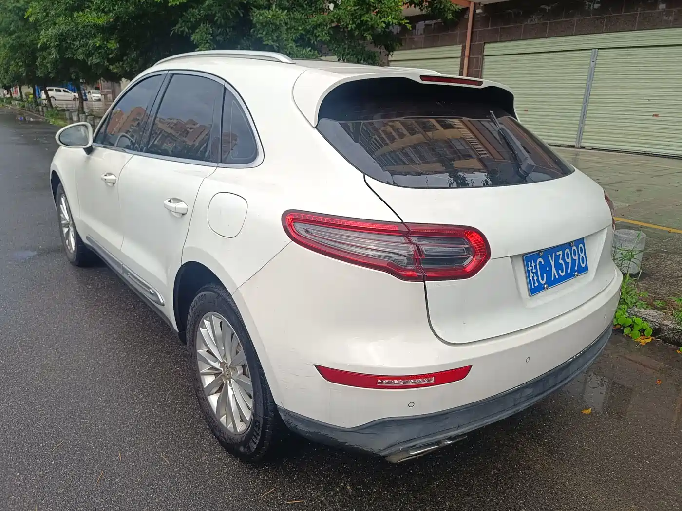 Фото 6 - Zotye SR9
