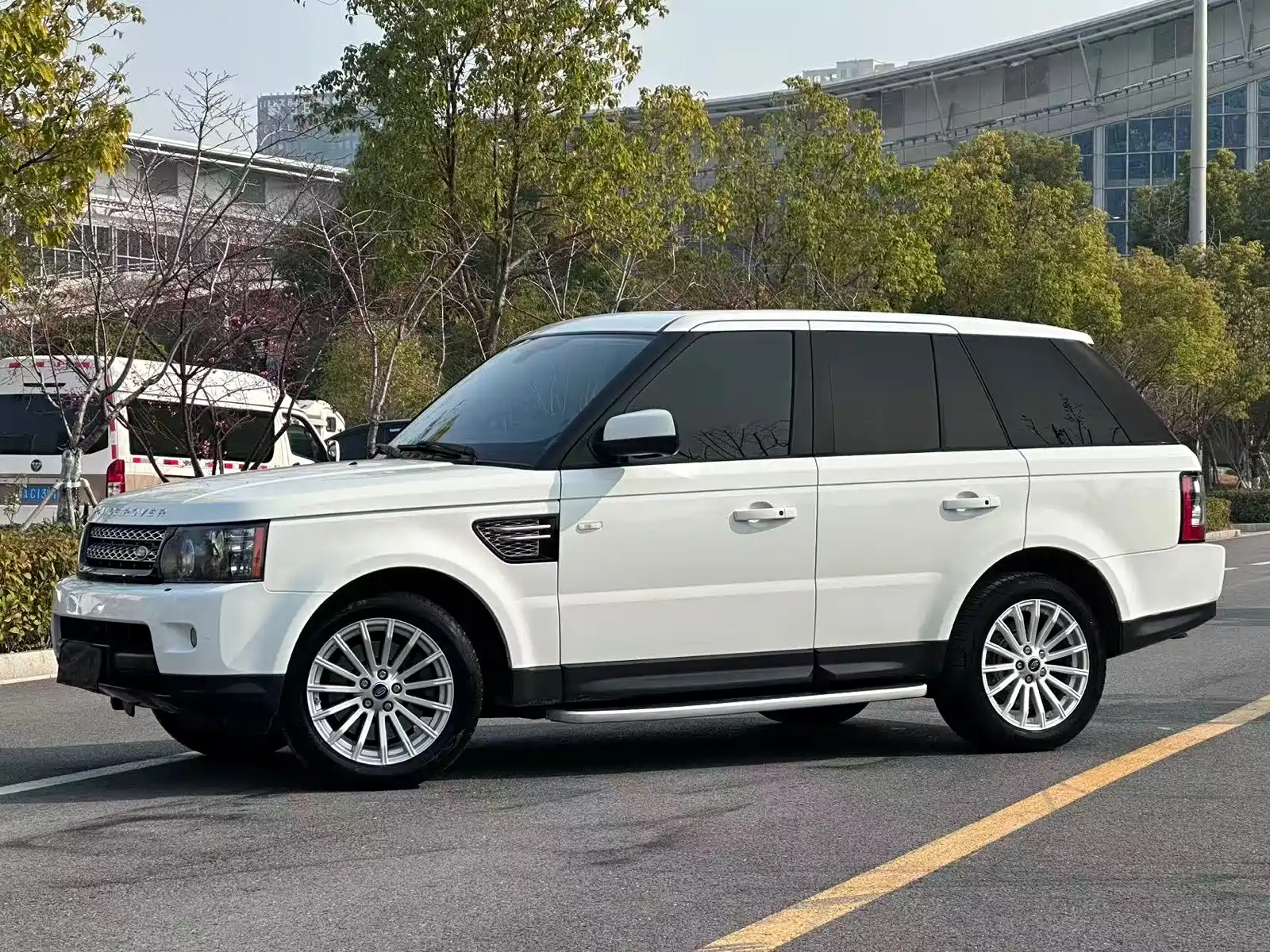 Photo 8 - Land Rover Range Rover Sport