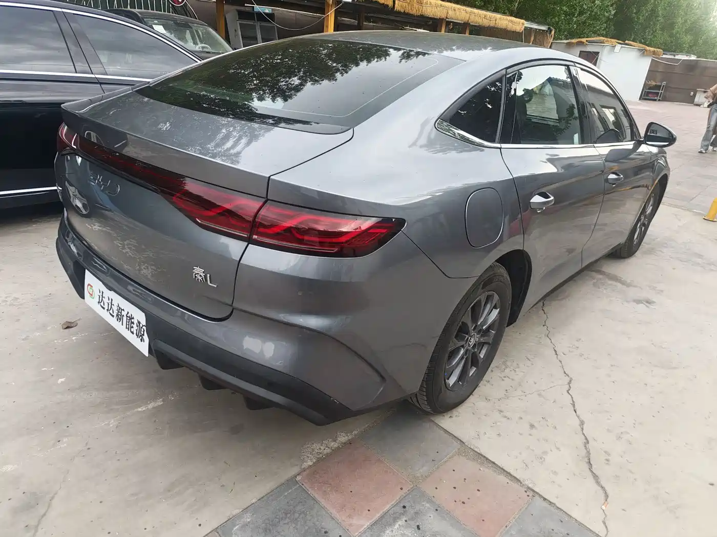 BYD Qin L 2024 DM-i 80KM Leading Edition фото 5
