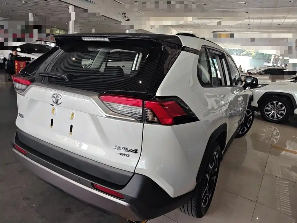 Toyota RAV4 Rongfang 2021 2.0L CVT 4WD Premium фото 7