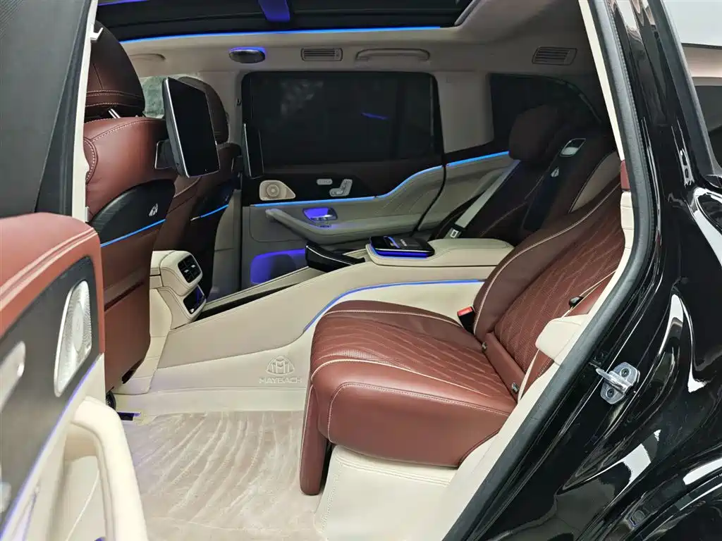 Mercedes-Benz Maybach GLS 2025 GLS 600 4MATIC Polar Night Edition фото 9