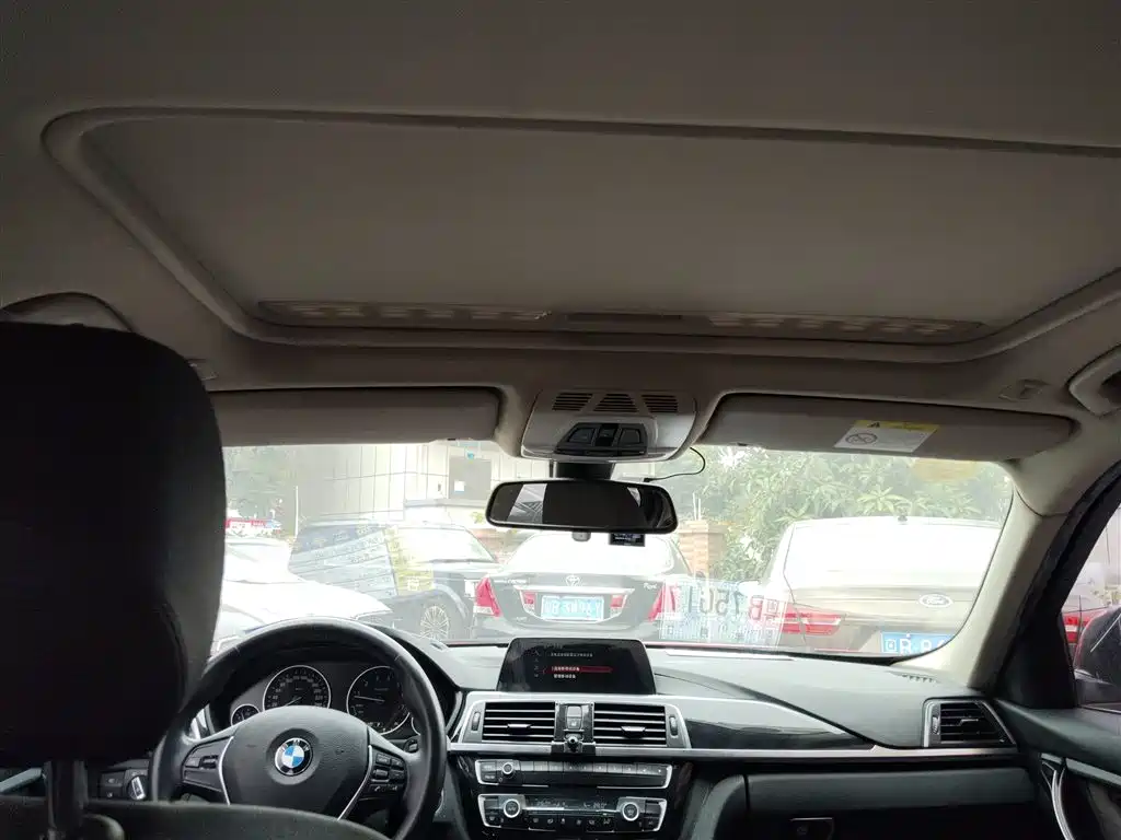 BMW 3 Series 2018 320Li Fashion Style фото 18