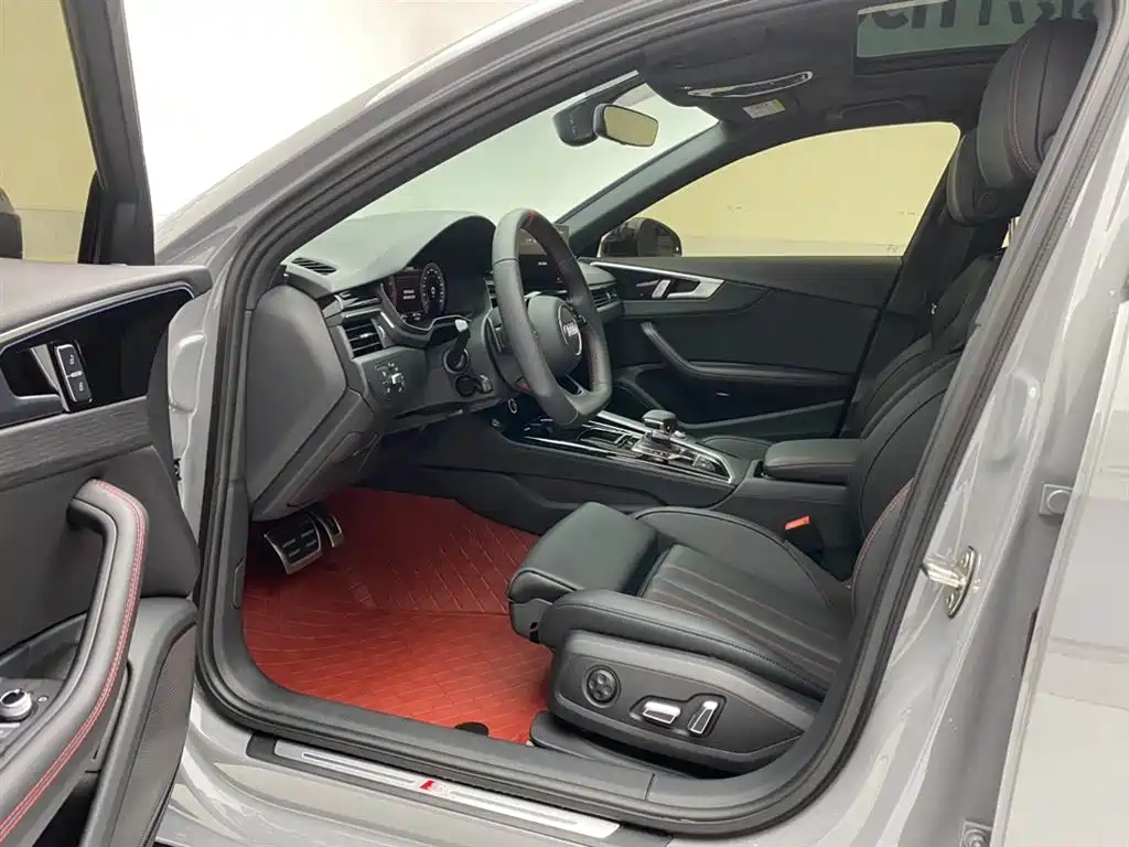 Audi A4L 2024 40 TFSI Luxury Dynamic фото 17