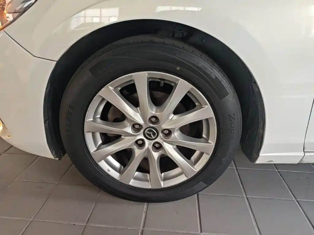 Photo 23 - Mazda Atenza