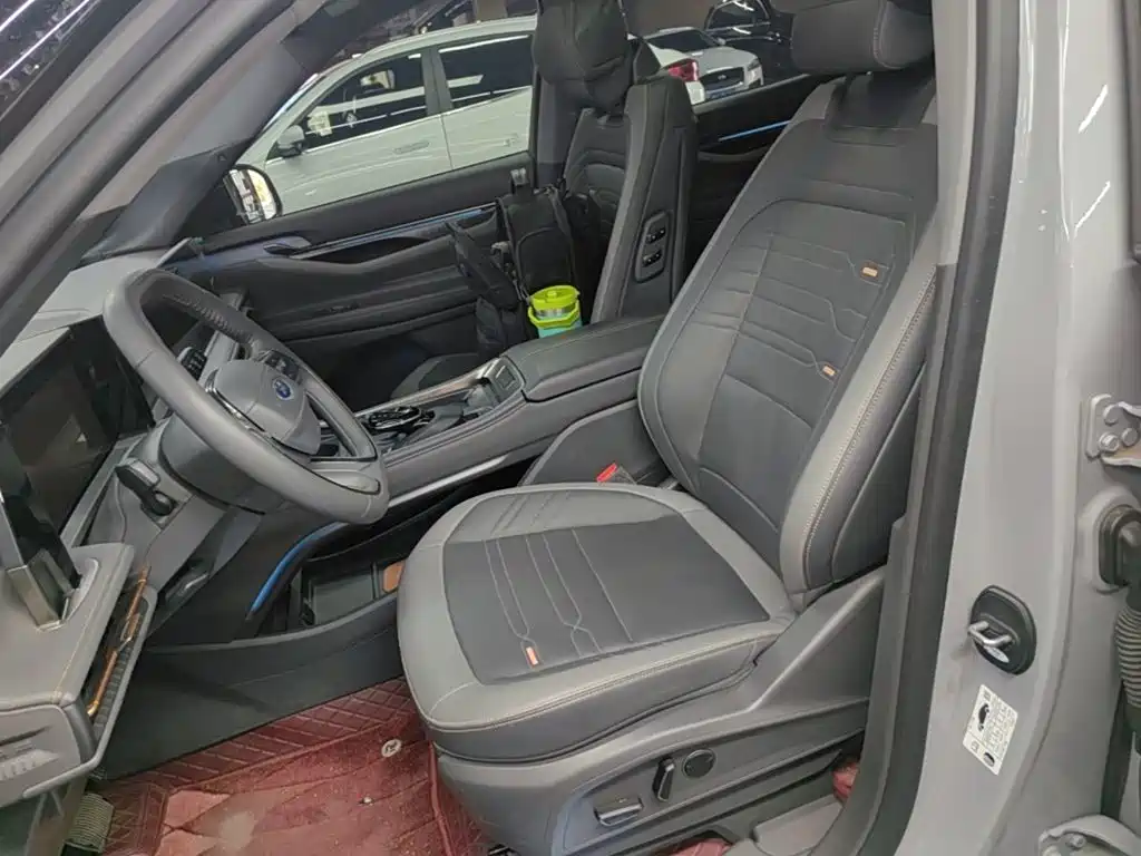 صورة 15 - Ford Edge