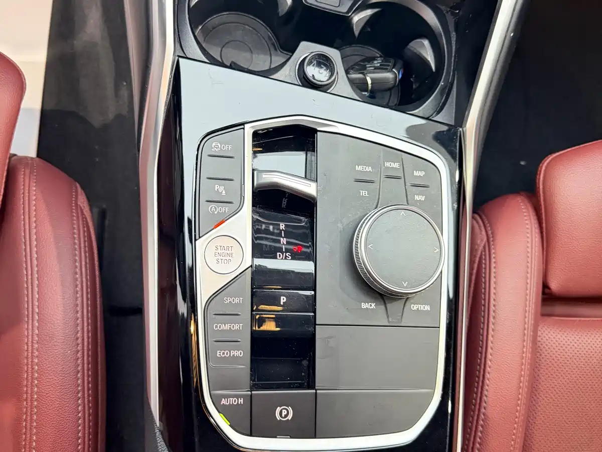 BMW 3 Series 2023 320Li M Sport Package фото 12