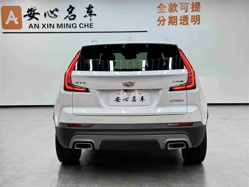 Cadillac XT4 2021 28T FWD Premium Edition фото 4