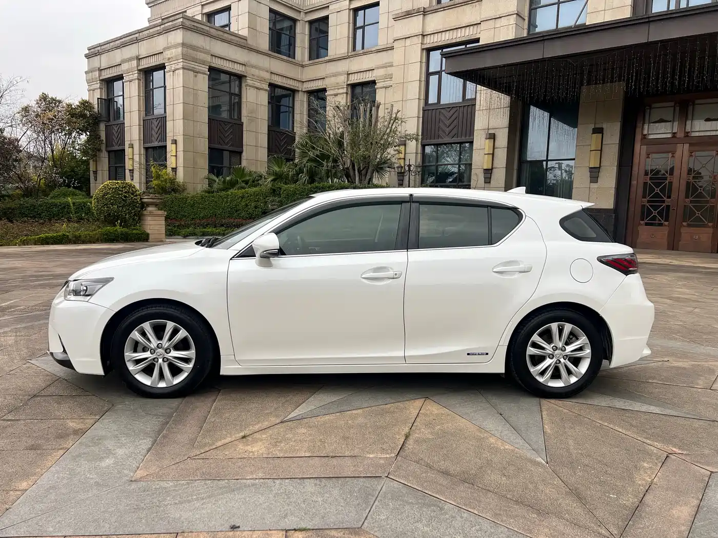Lexus CT 2014 CT200h Comfort Monochrome фото 6