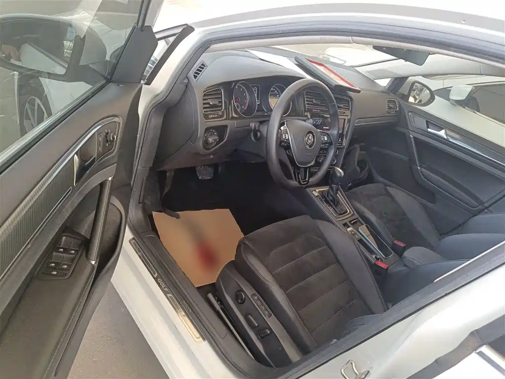 Volkswagen Golf 2019 280TSI DSG Luxury China VI фото 16