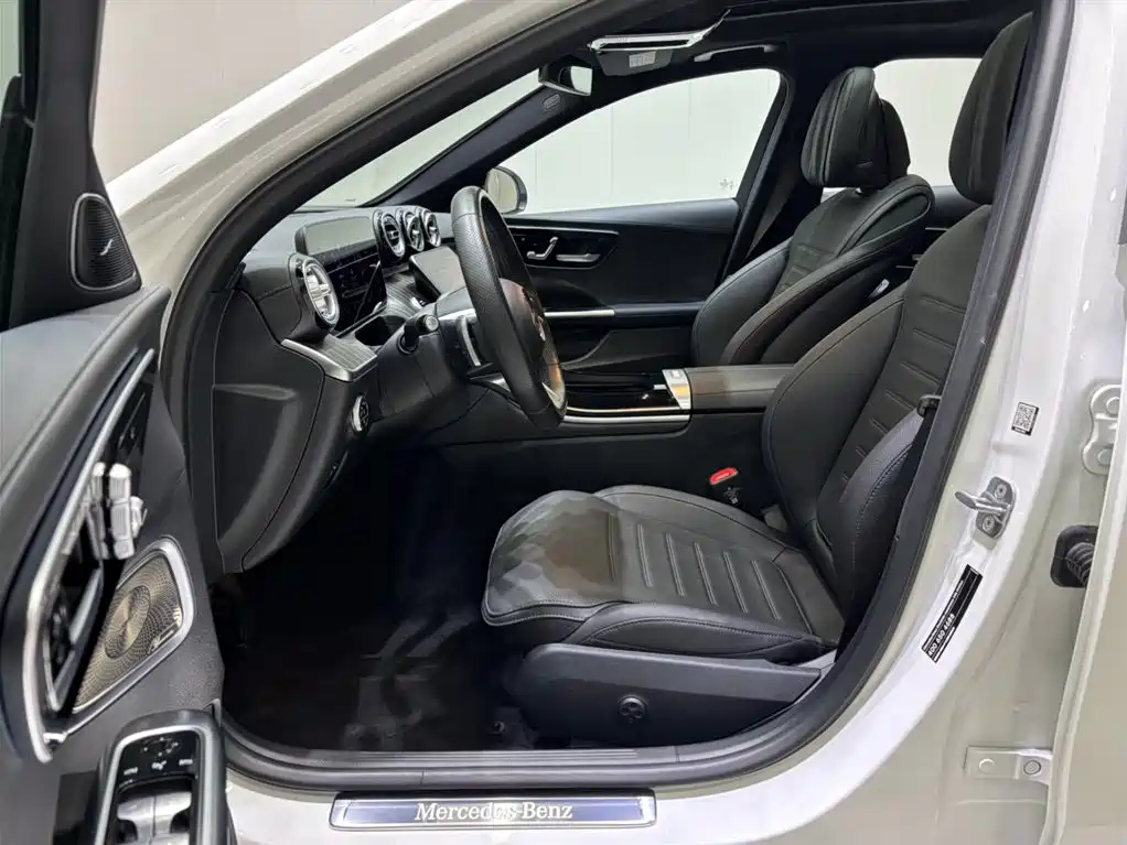 Mercedes-Benz C-Class 2025 C 260 L Night Sport Edition фото 11