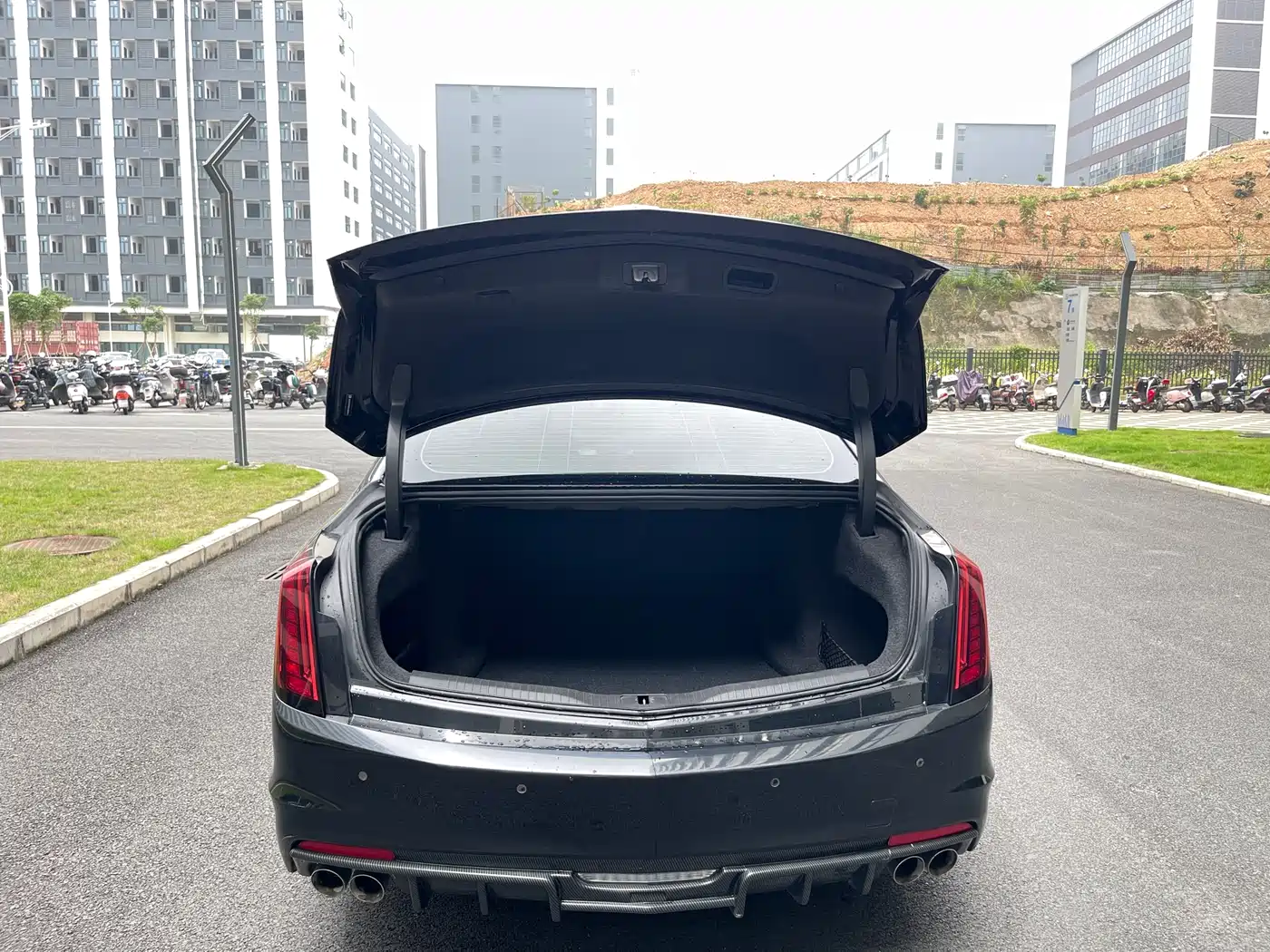 CADILLAC CT6