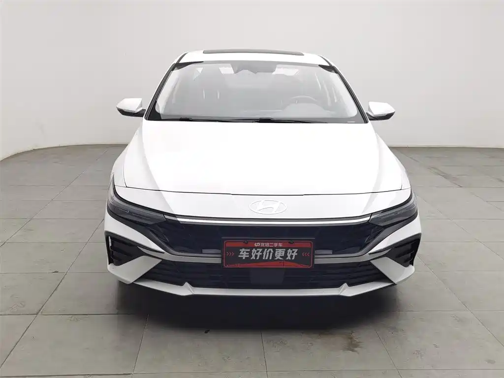 MODERN ELANTRA
