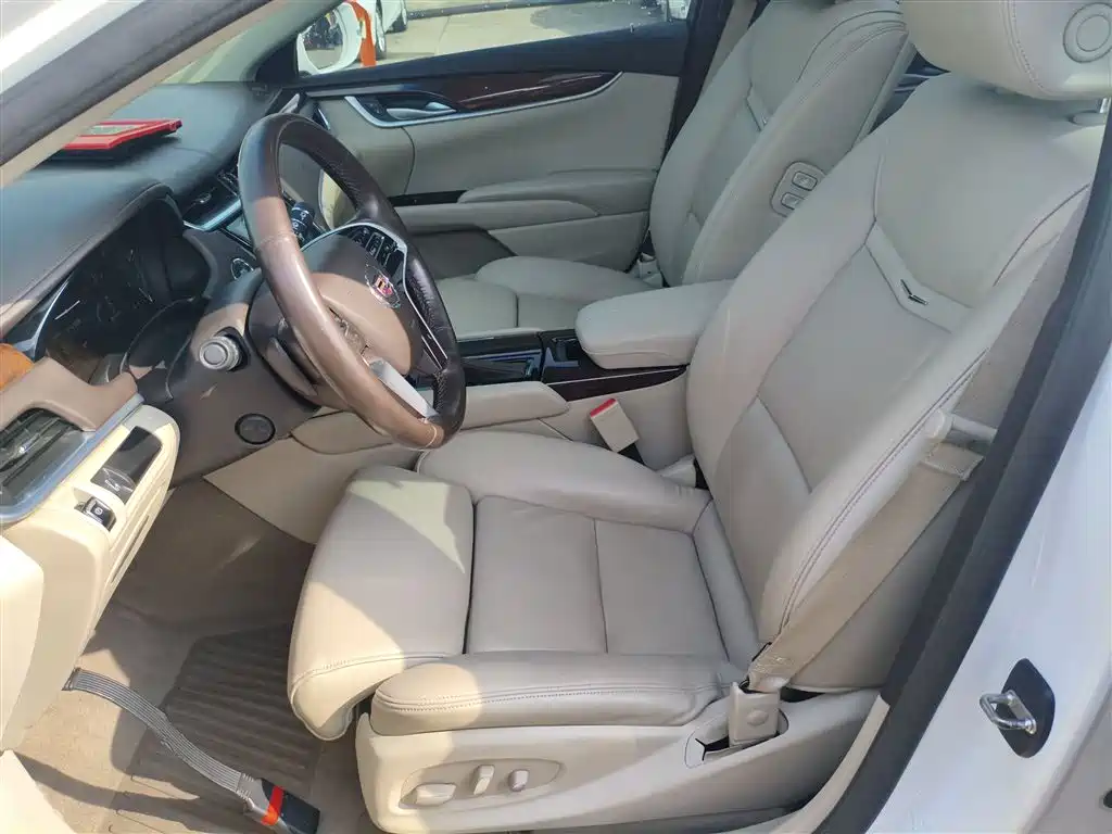 Cadillac XTS 2014 28T Luxury Edition фото 15