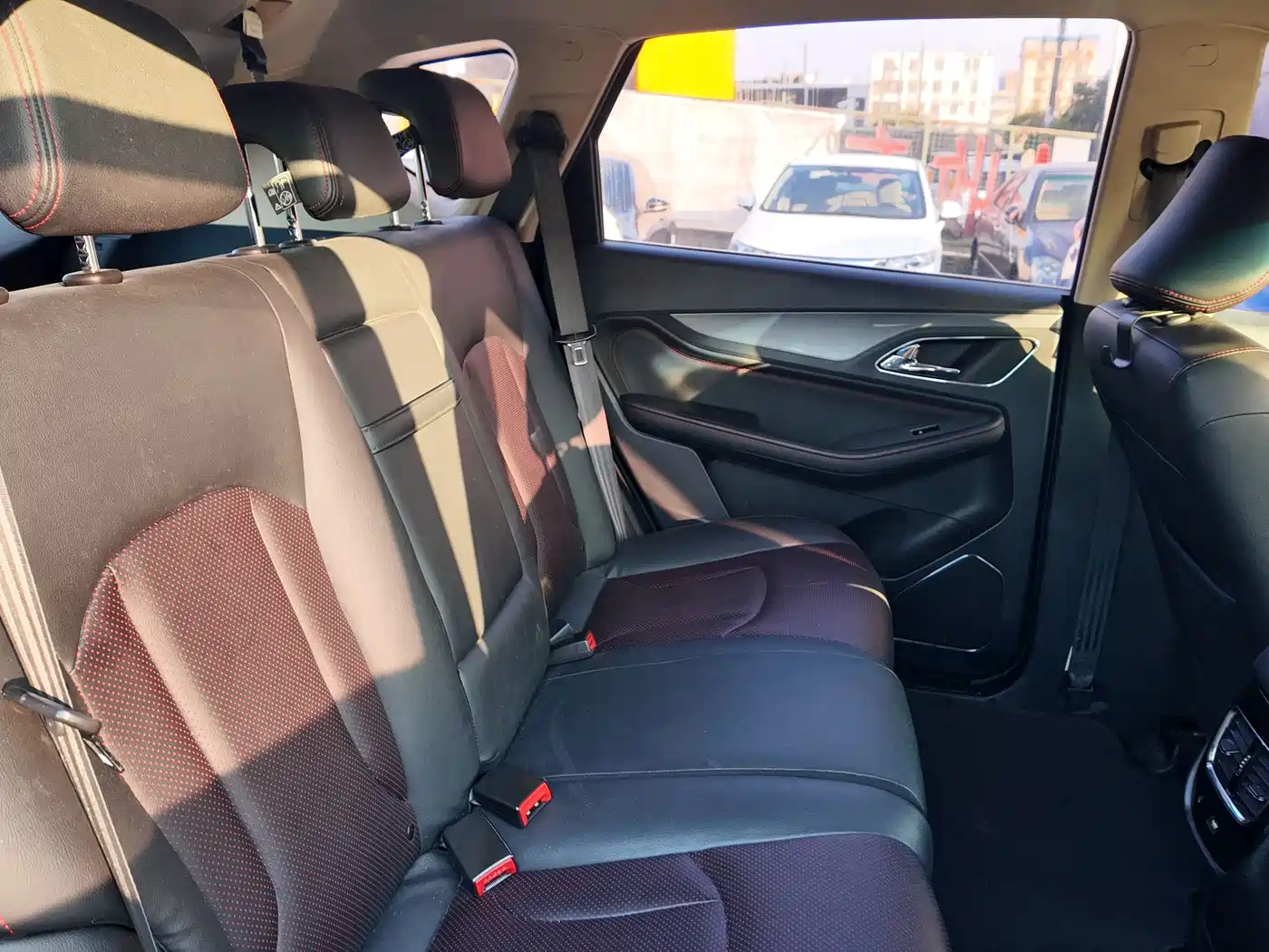 Baojun 560 2016 2016 1.8L iAMT Luxury