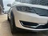 Фото 26 - Lincoln MKX